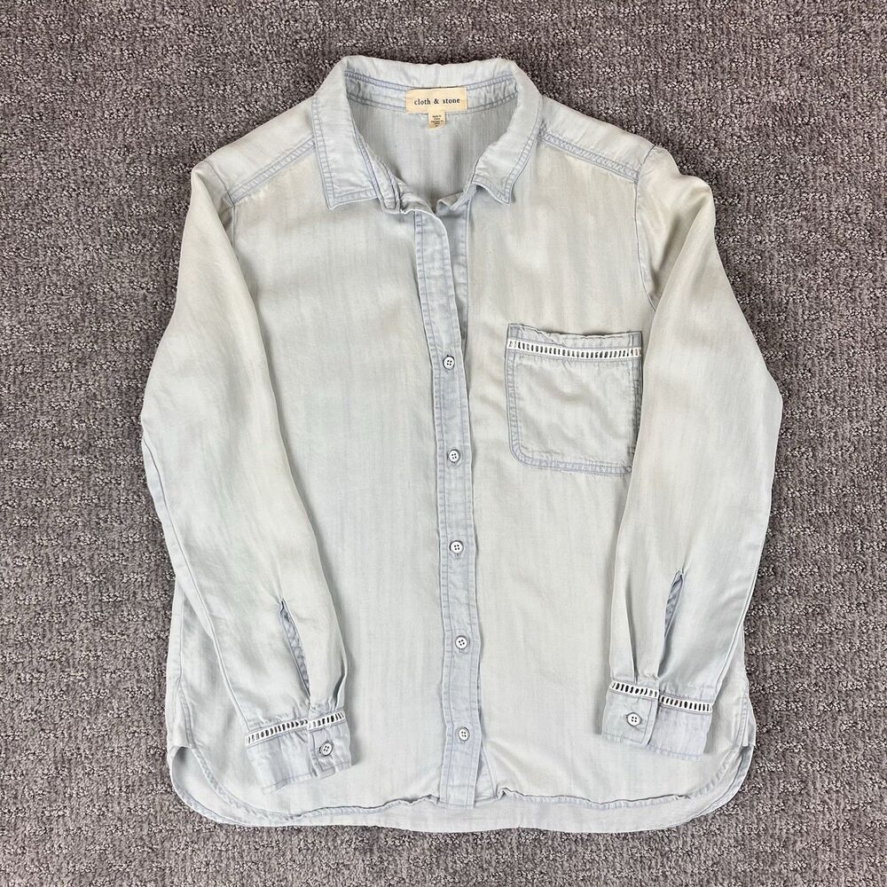 Cloth And Stone Shirt Womens Small Button Pocket Light Wash Chambray Everyday